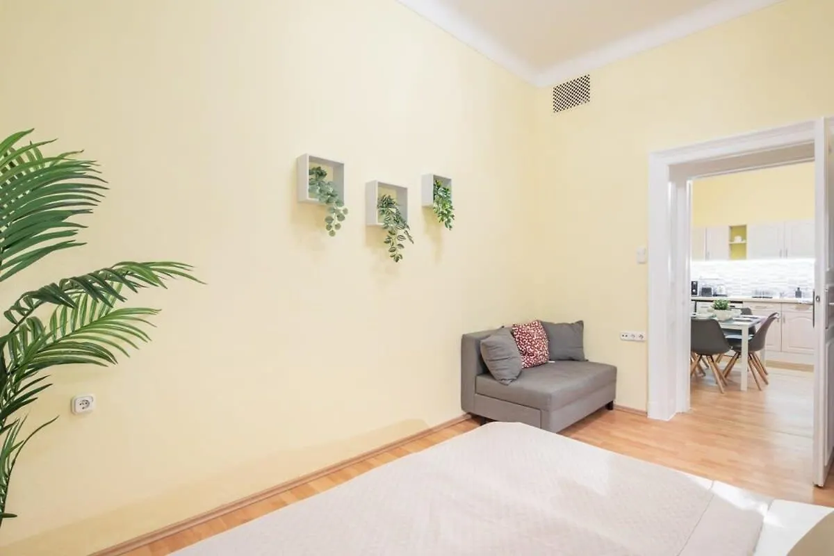 Central - New - Aircon - Comfy Budapest Hungary