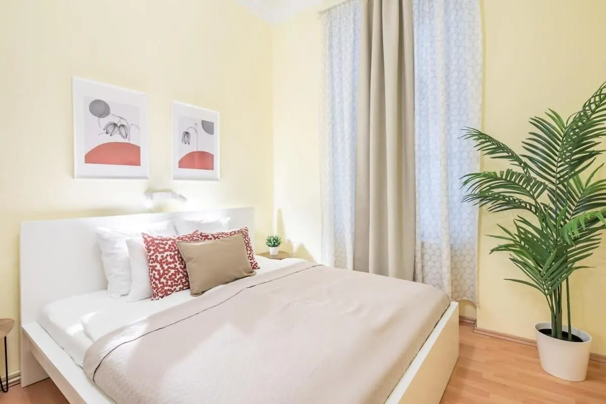 Central - New - Aircon - Comfy Budapest