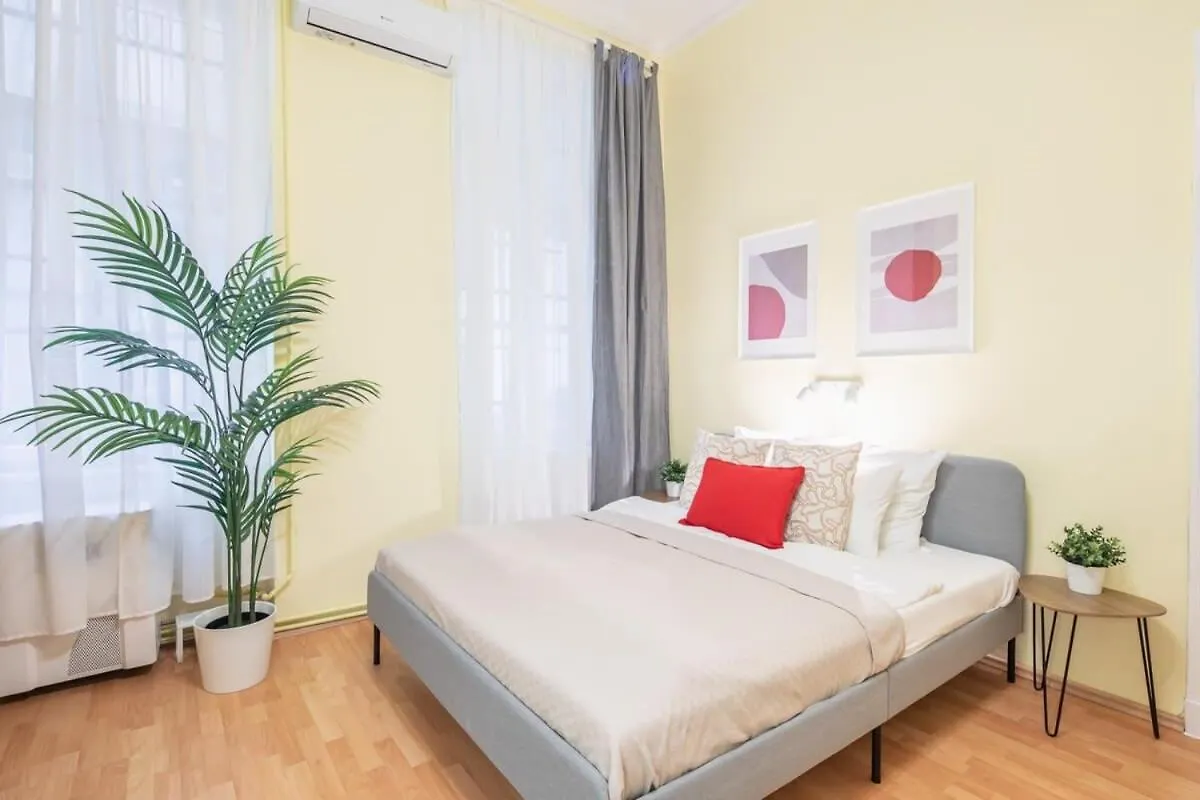 Central - New - Aircon - Comfy Budapest